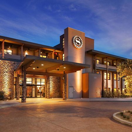 Sheraton Redding Hotel At The Sundial Bridge Dış mekan fotoğraf